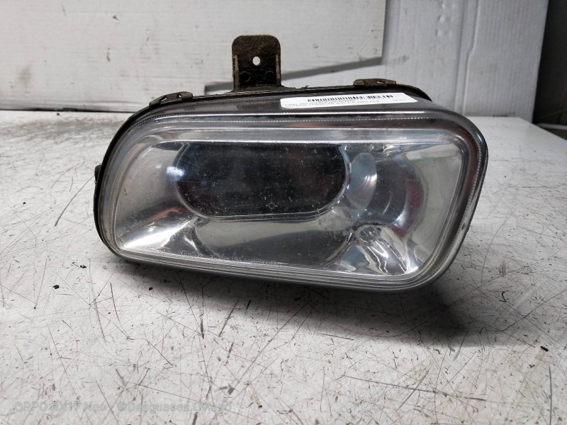 Recambio de faro antiniebla izquierdo para hyundai terracan (hp) 2.9 crdi gls referencia OEM IAM   