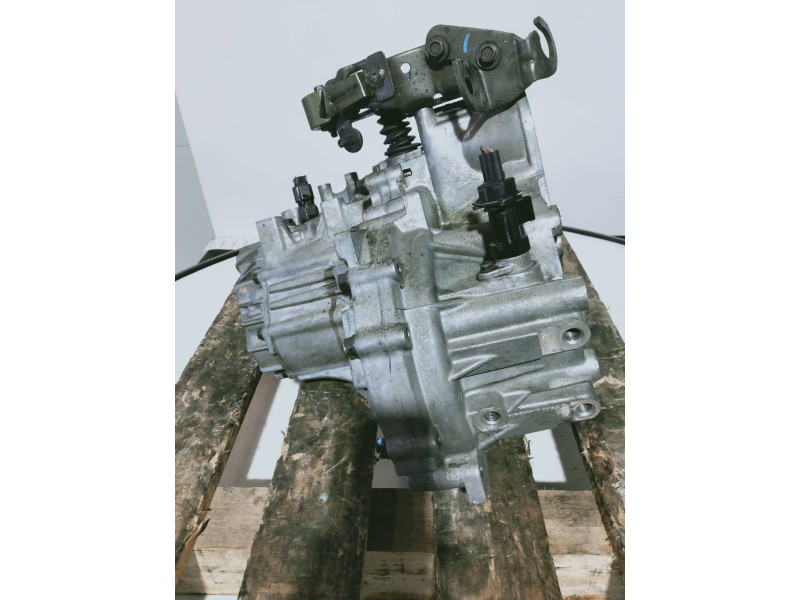 Recambio de caja cambios para hyundai elantra (xd) 2.0 gls (4-ptas.) (2004) referencia OEM IAM J32073 171704 