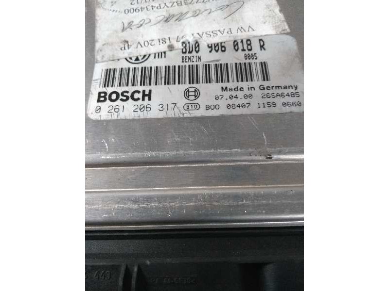 Recambio de centralita motor uce para volkswagen passat berlina (3b2) 1.8 referencia OEM IAM 0261206317 8D0906018R 