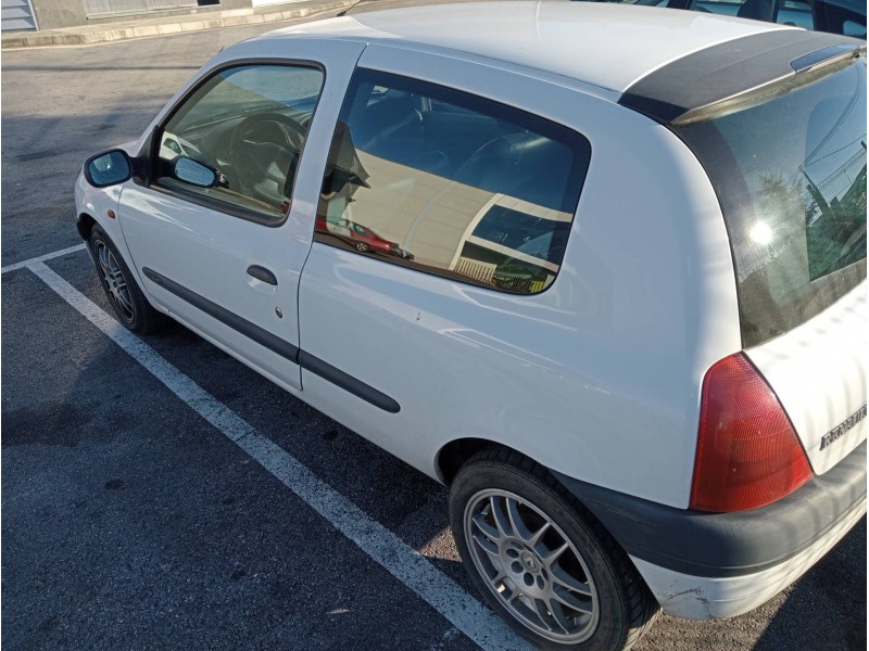 renault clio ii fase i (b/cbo) del año 2000