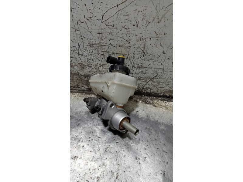 Recambio de bomba freno para dacia logan ambiance referencia OEM IAM   