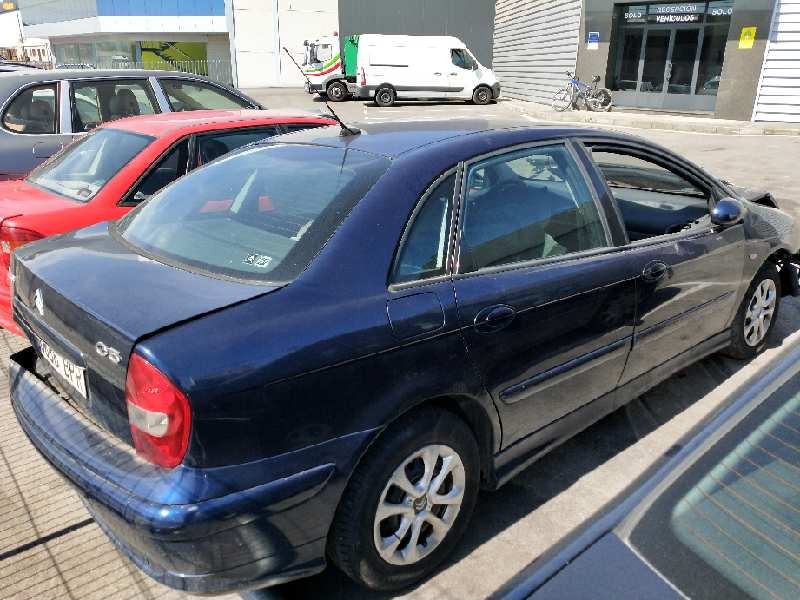 citroen c5 berlina del año 2001