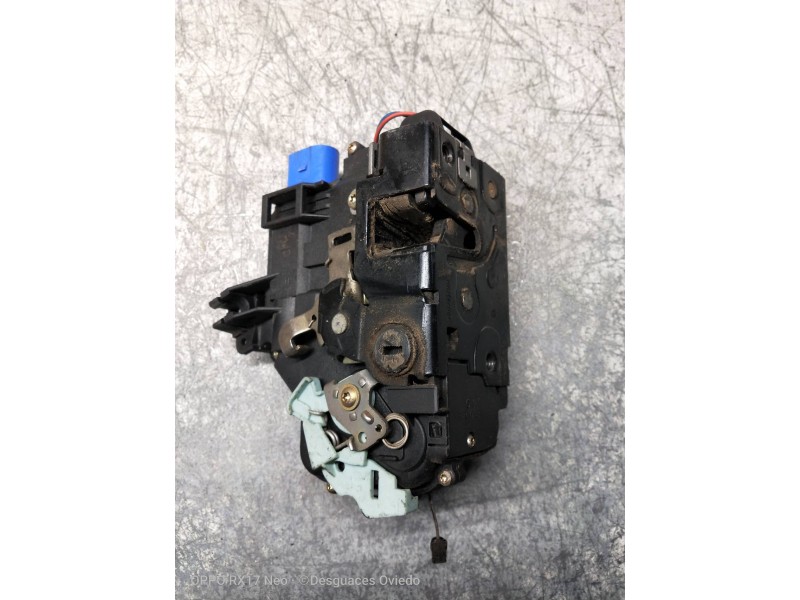 Recambio de motor cierre centralizado trasero izquierdo para skoda octavia berlina (1z3) active referencia OEM IAM   5P