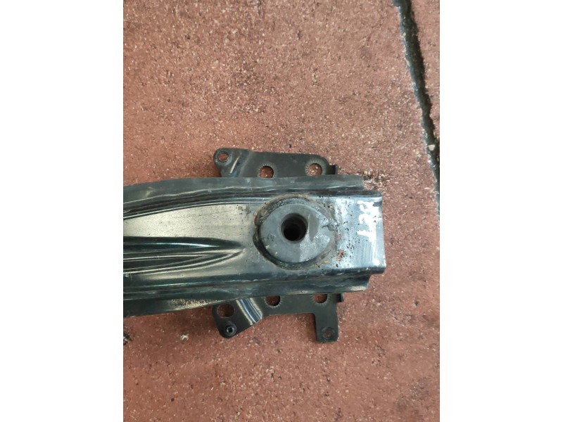 Recambio de refuerzo paragolpes delantero para volkswagen touran (1t2) edition referencia OEM IAM   
