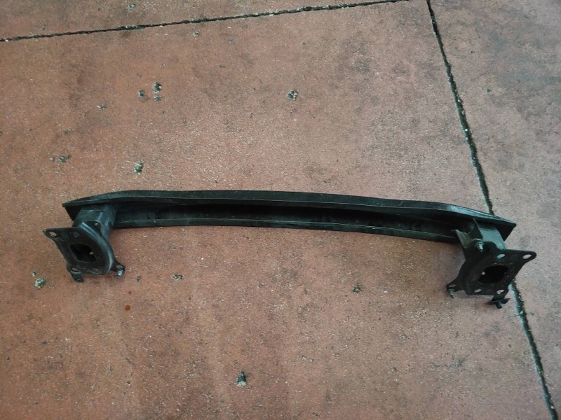 Recambio de refuerzo paragolpes delantero para volkswagen touran (1t2) edition referencia OEM IAM   