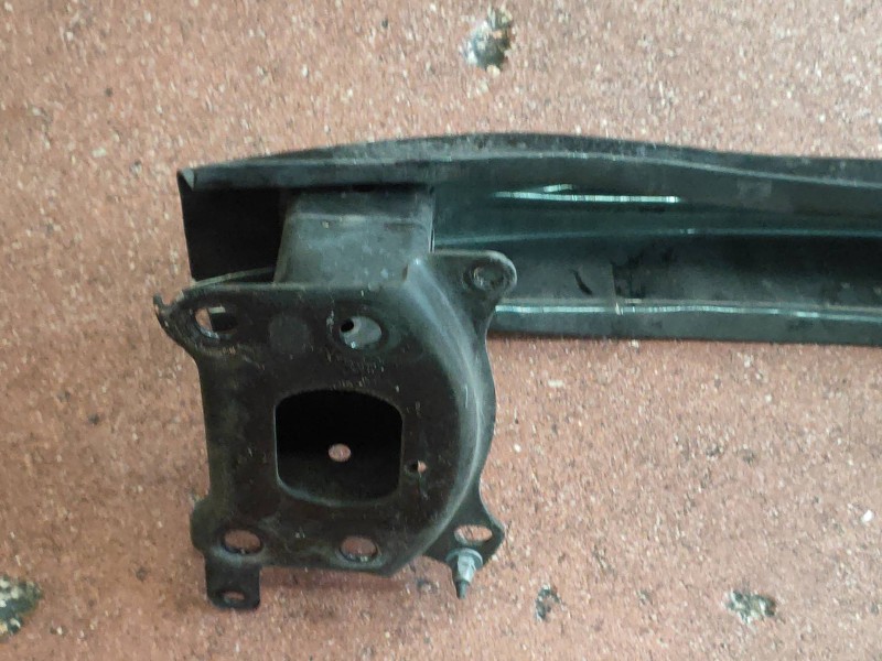 Recambio de refuerzo paragolpes delantero para volkswagen touran (1t2) edition referencia OEM IAM   