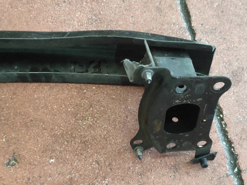 Recambio de refuerzo paragolpes delantero para volkswagen touran (1t2) edition referencia OEM IAM   