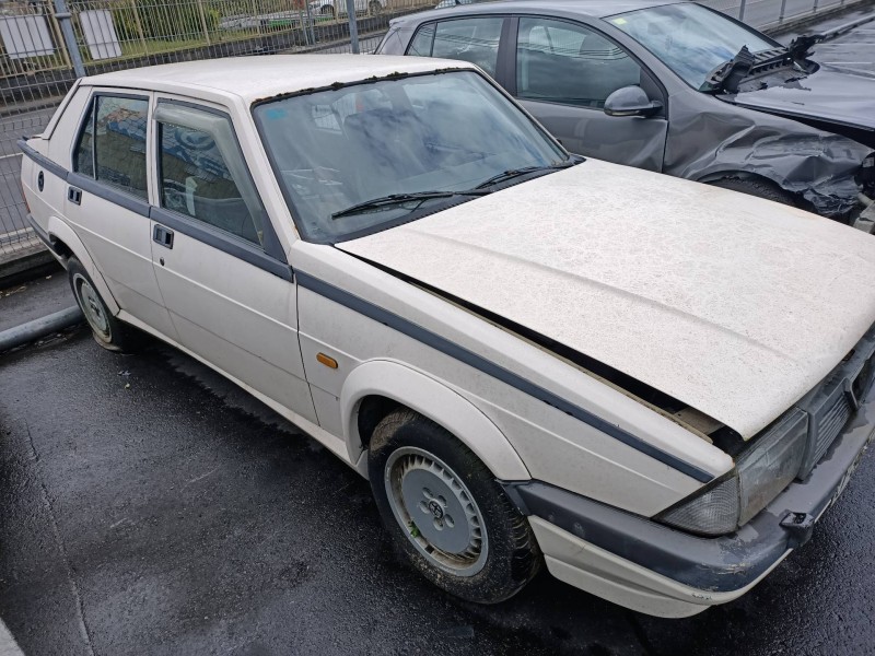 alfa romeo 75 del año 1987