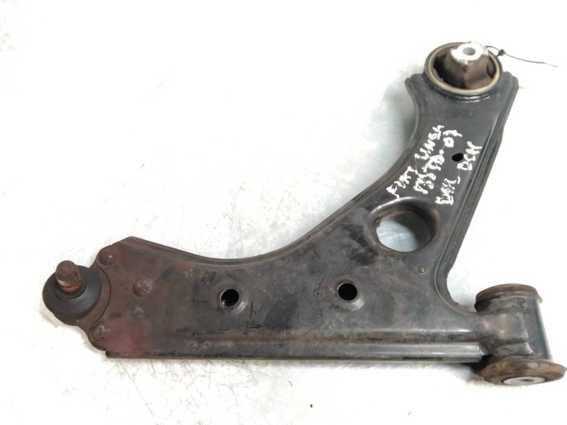 Recambio de brazo suspension inferior delantero derecho para fiat linea (110) dynamic referencia OEM IAM   
