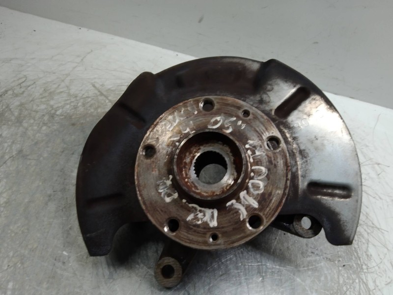 Recambio de mangueta delantera derecha para suzuki sx4 rw (ey) 1.9 ddis turbodiesel referencia OEM IAM   