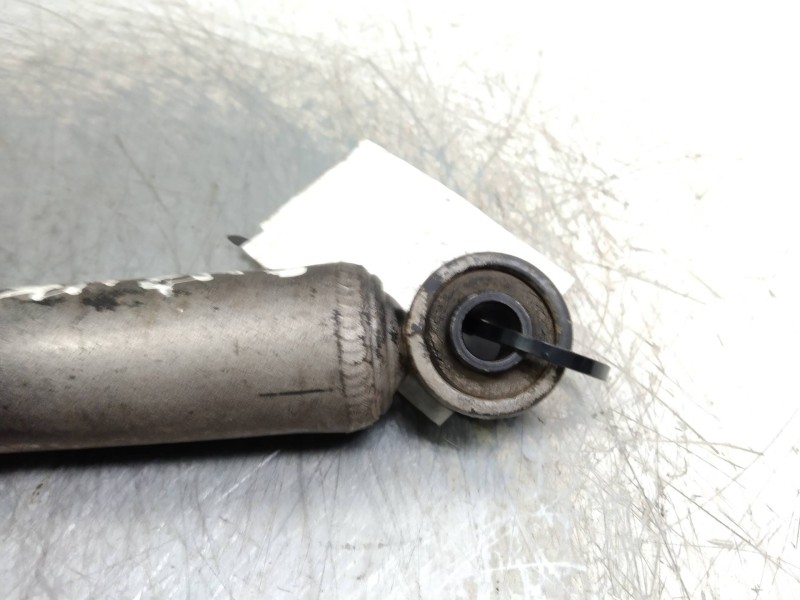 Recambio de amortiguador trasero para suzuki jimny sn (fj) 1.5 ddis turbodiesel cat referencia OEM IAM   
