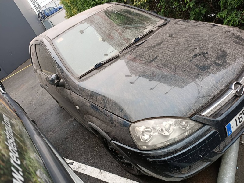 opel corsa c del año 2004