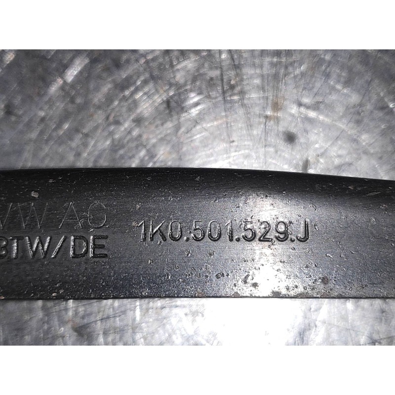 Recambio de brazo suspension superior trasero derecho para volkswagen touran (1t2) edition referencia OEM IAM 1K0501529J  