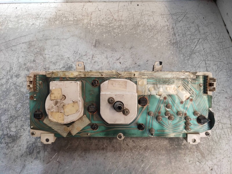 Recambio de cuadro instrumentos para nissan patrol (k/w260) 2.8 d referencia OEM IAM 19547601 G9800  Recambio de cuadro instrumentos para nissan patrol (k/w260) 2.8 d referencia OEM IAM 19547601 G9800