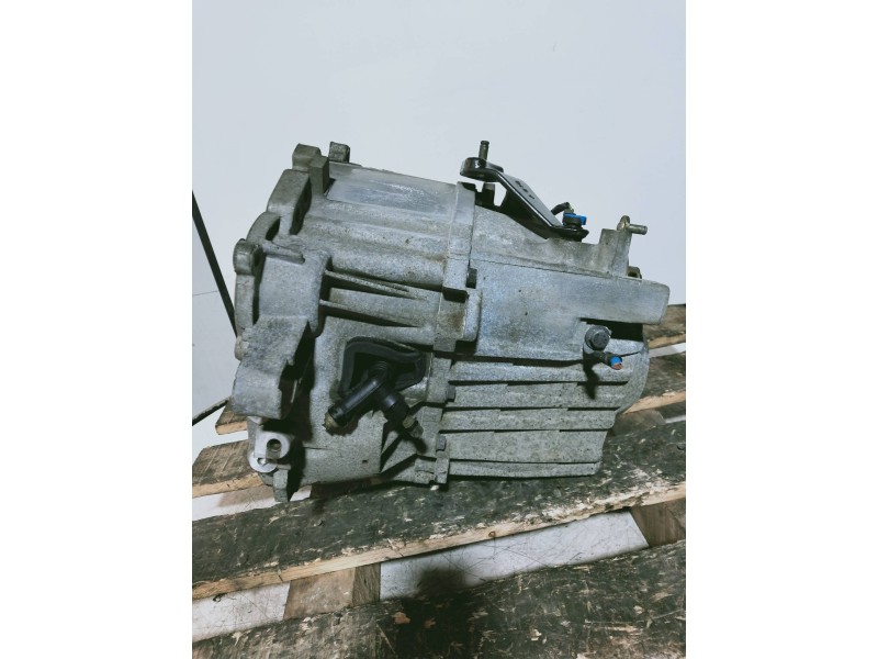 Recambio de caja cambios para volvo s40 berlina 2.0 16v referencia OEM IAM P30616029 029M56H T106106 5V