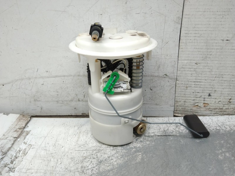 Recambio de bomba combustible para peugeot 307 berlina (s2) x-line referencia OEM IAM 9680352880  