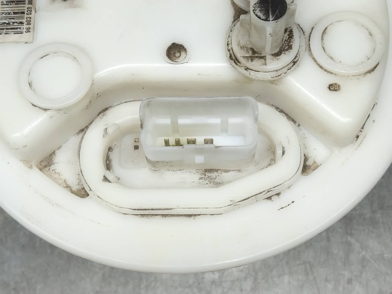 Recambio de bomba combustible para peugeot 307 berlina (s2) x-line referencia OEM IAM 9680352880  