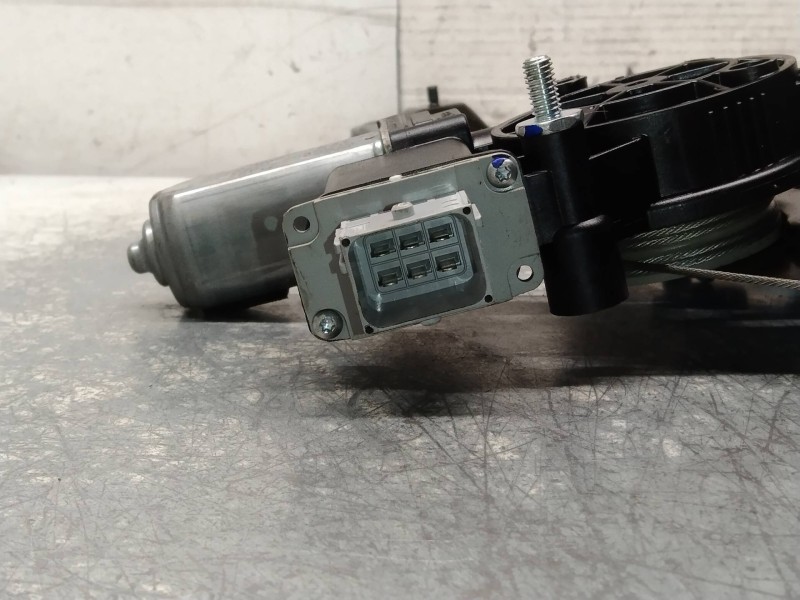 Recambio de elevalunas delantero derecho para opel combo d expression l1h1 referencia OEM IAM 51810879 37187000 72027003 4P