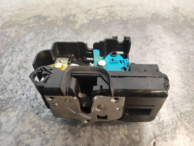 Recambio de motor cierre centralizado delantero derecho para opel antara 2.2 cdti cat (a 22 dm / lqn) referencia OEM IAM   