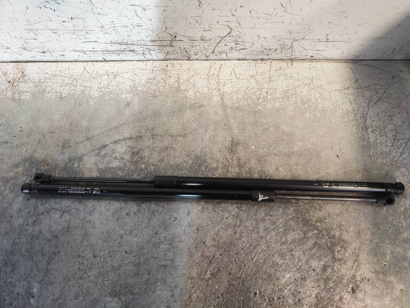 Recambio de amortiguadores maletero / porton para opel antara 2.2 cdti cat (a 22 dm / lqn) referencia OEM IAM 95917196  