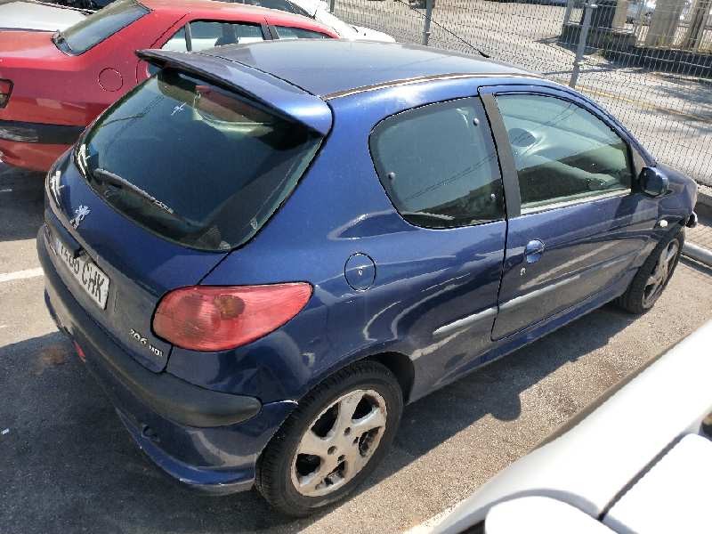 peugeot 206 berlina del año 2003
