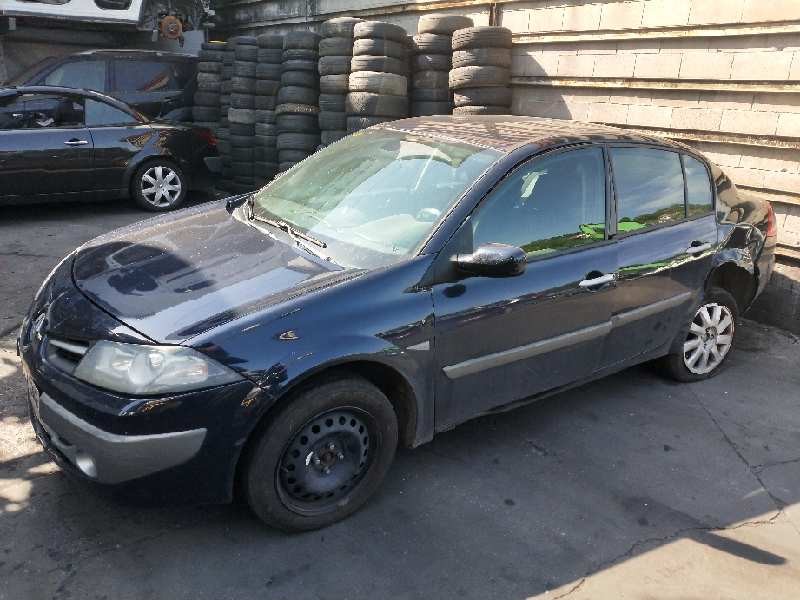 renault megane ii classic berlina del año 2009