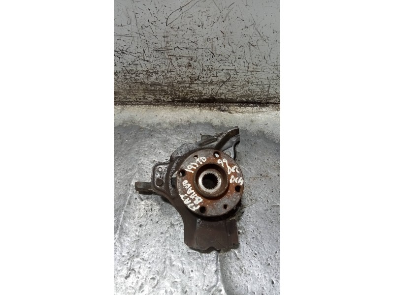 Recambio de mangueta delantera derecha para fiat bravo (182) jtd 105 / 100 sx referencia OEM IAM   