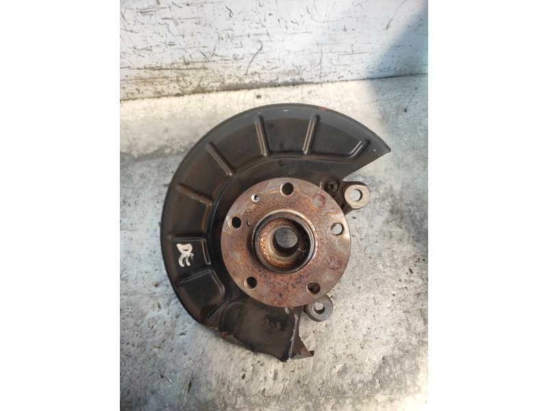 Recambio de mangueta delantera derecha para volkswagen touran (1t1) conceptline referencia OEM IAM   