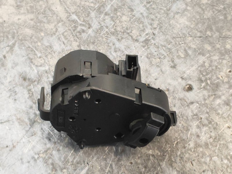 Recambio de motor apertura trampillas climatizador para bmw serie 6 coupe (e63) 4.4 v8 32v cat referencia OEM IAM 69303039  