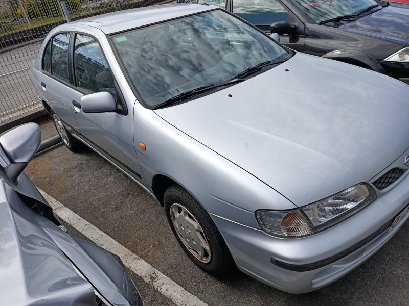nissan almera (n15) del año 1999