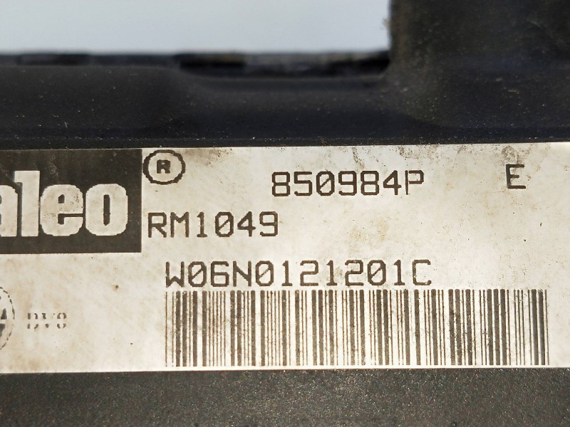 Recambio de radiador agua para volkswagen polo berlina (6n2) 1.4 16v referencia OEM IAM W06N0121201C 850984P 