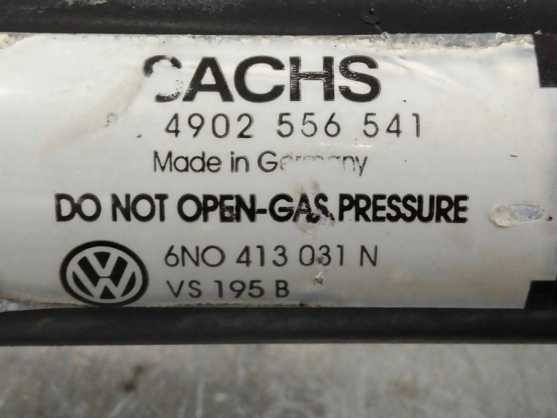 Recambio de amortiguador delantero derecho para volkswagen polo berlina (6n2) 1.4 16v referencia OEM IAM 6N0413031N  