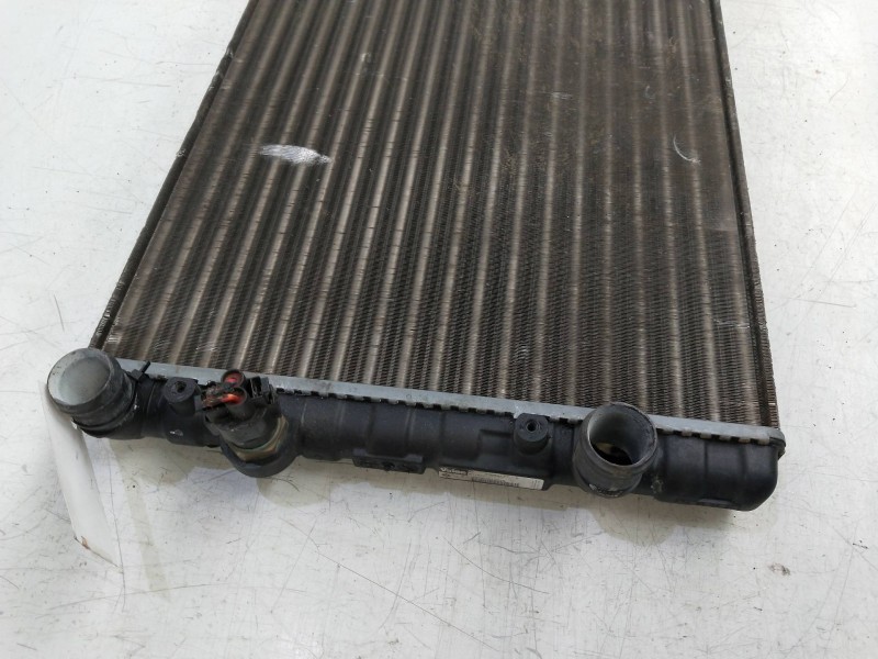 Recambio de radiador agua para volkswagen polo berlina (6n2) 1.4 16v referencia OEM IAM W06N0121201A 850981Z 