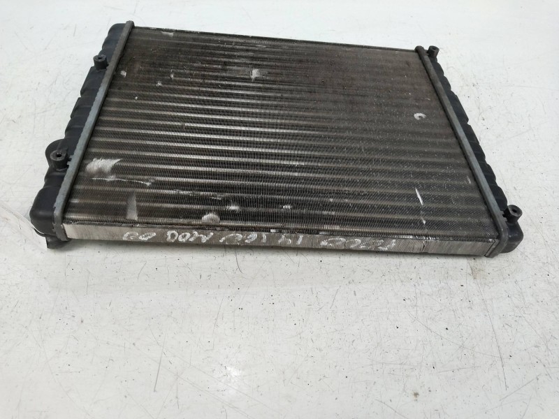 Recambio de radiador agua para volkswagen polo berlina (6n2) 1.4 16v referencia OEM IAM W06N0121201A 850981Z 