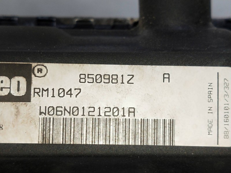 Recambio de radiador agua para volkswagen polo berlina (6n2) 1.4 16v referencia OEM IAM W06N0121201A 850981Z 