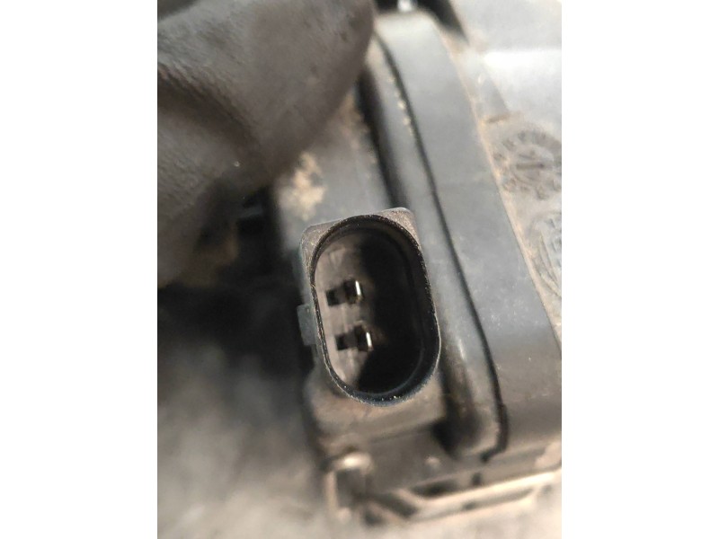 Recambio de faro antiniebla derecho para volkswagen polo berlina (6n2) trendline referencia OEM IAM 96404600  