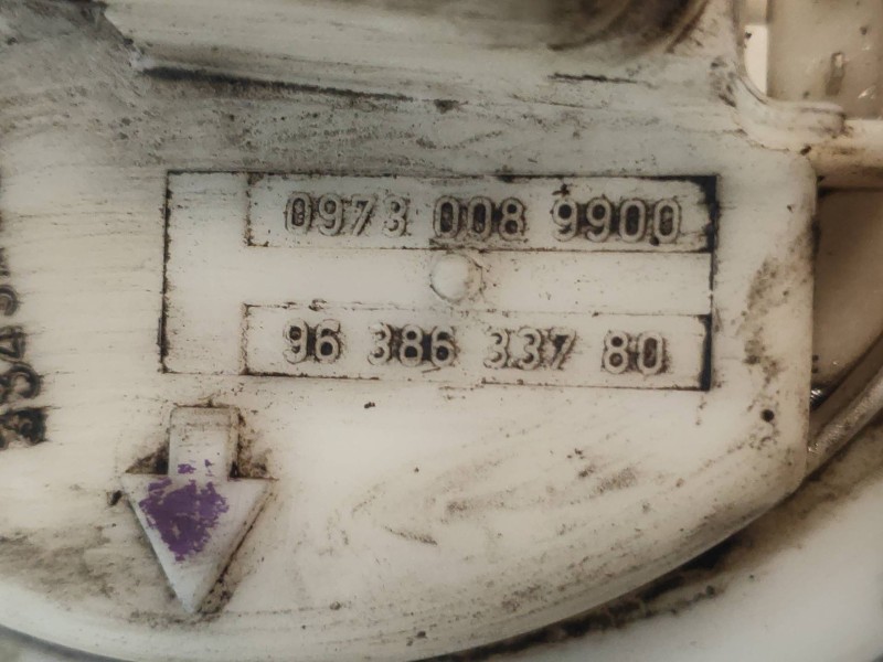 Recambio de bomba combustible para peugeot 607 (s1) pack referencia OEM IAM 09730089900 9638633780 