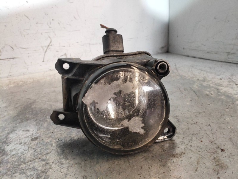 Recambio de faro antiniebla izquierdo para volkswagen polo berlina (6n2) trendline referencia OEM IAM 96404500  