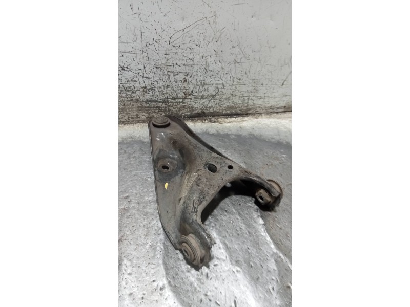 Recambio de brazo suspension inferior delantero derecho para dacia dokker ambiance referencia OEM IAM   