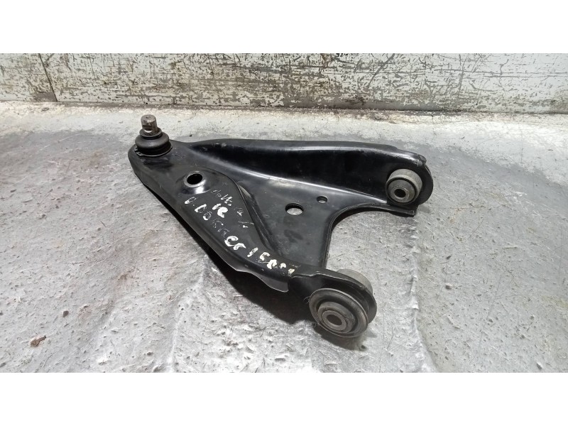 Recambio de brazo suspension inferior delantero izquierdo para dacia dokker ambiance referencia OEM IAM   