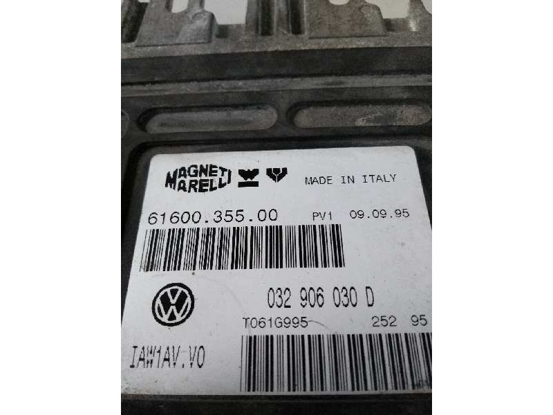 Recambio de centralita motor uce para volkswagen polo berlina (6n1) 1.6 referencia OEM IAM IAW1AVV0 032906030D 6160035500 Recambio de centralita motor uce para volkswagen polo berlina (6n1) 1.6 referencia OEM IAM IAW1AVV0 032906030D 6160035500