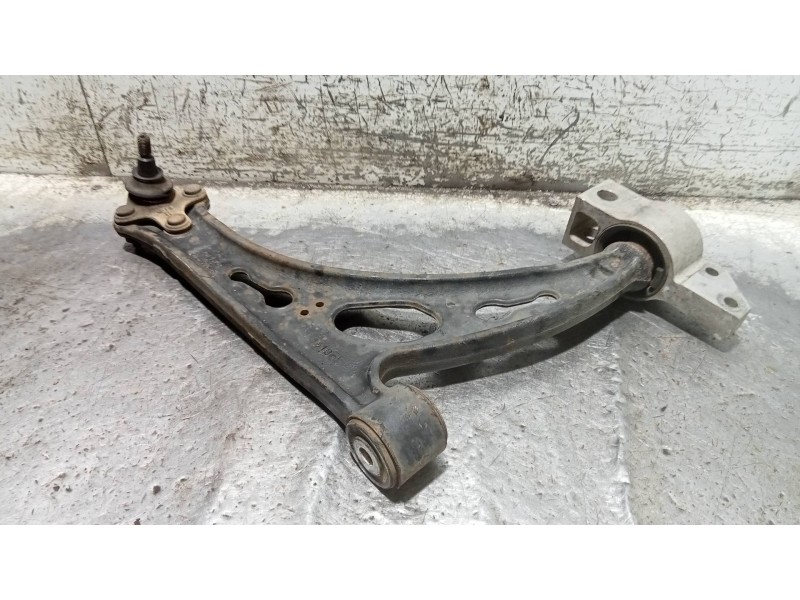 Recambio de brazo suspension inferior delantero derecho para volkswagen touran (1t2) highline referencia OEM IAM   