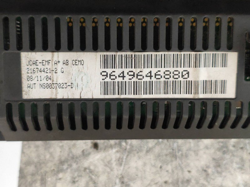 Recambio de pantalla multifuncion para citroen c4 berlina collection referencia OEM IAM 9649646880 216744212G 