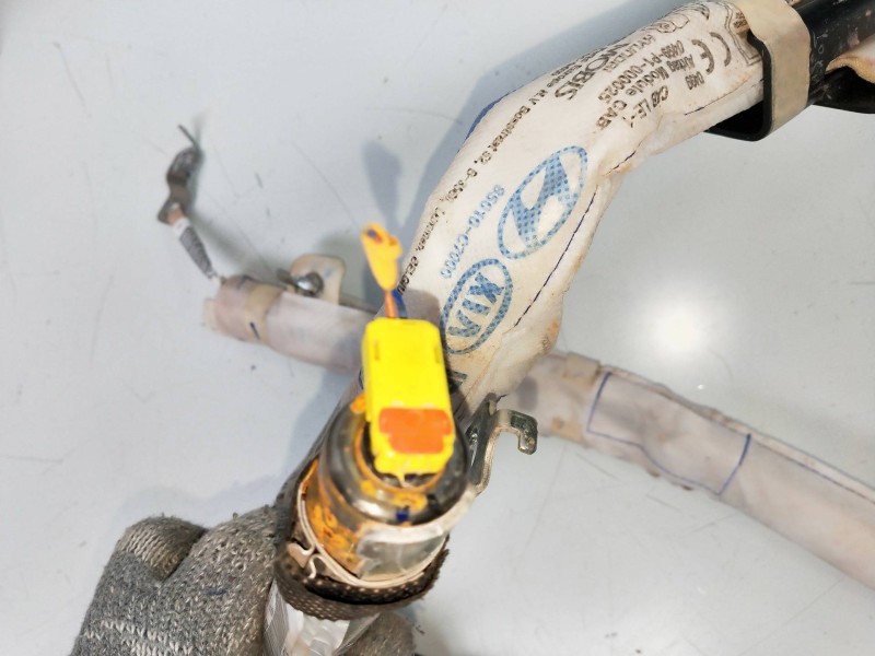 Recambio de airbag cortina delantero izquierdo para hyundai i20 classic referencia OEM IAM 85010C7000  