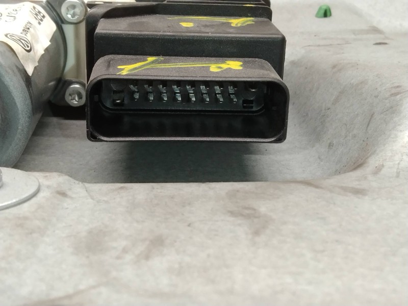 Recambio de elevalunas trasero izquierdo para volkswagen touran (1t2) highline referencia OEM IAM 1T0839729L 1K0959703AK 5P