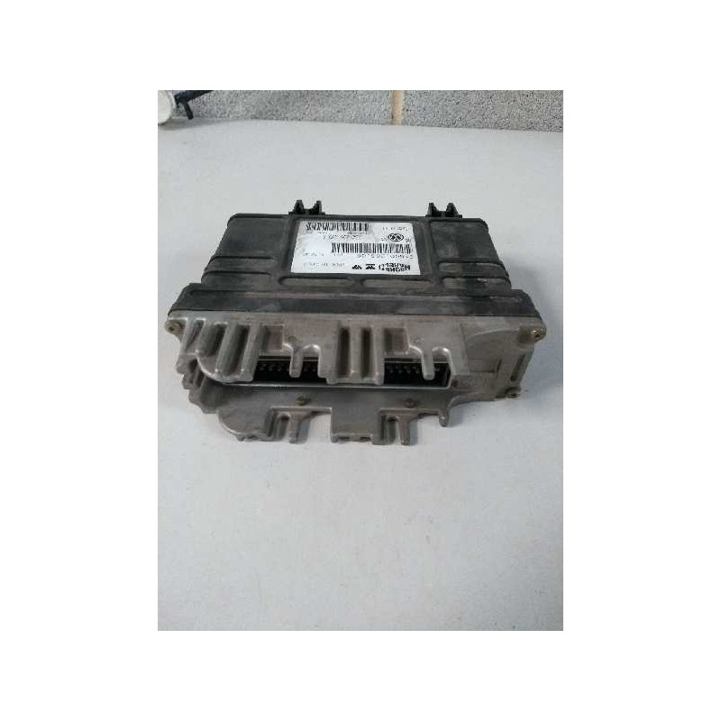 Recambio de centralita motor uce para volkswagen golf iii berlina (1h1) 1.6 referencia OEM IAM IAW1AVV1 032906030K 6160025608