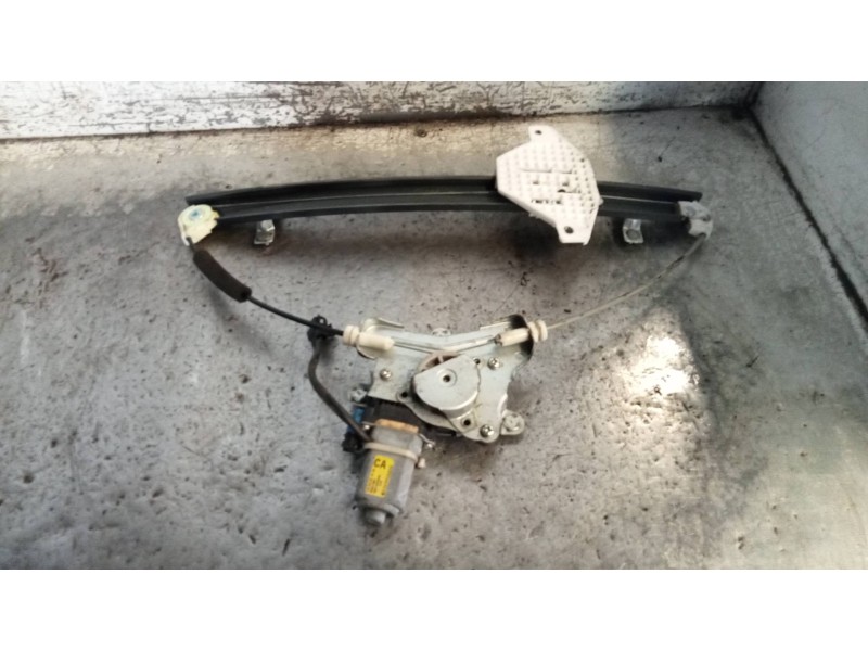 Recambio de elevalunas trasero izquierdo para chevrolet captiva 2.0 vcdi lt referencia OEM IAM 96627081  