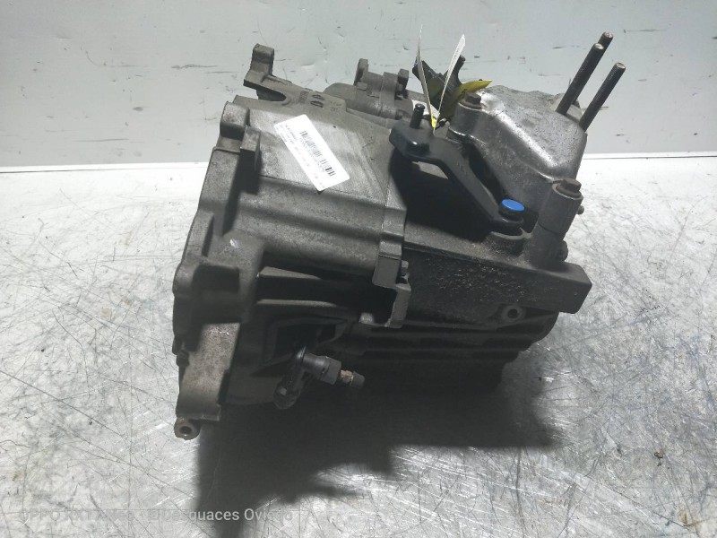Recambio de caja cambios para volvo v40 familiar 2.0 turbo cat referencia OEM IAM P30616031 M56HB T102249