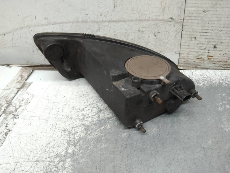 Recambio de faro antiniebla izquierdo para chrysler voyager (rg) 3.3 lx referencia OEM IAM 04857239AC 5930100000 
