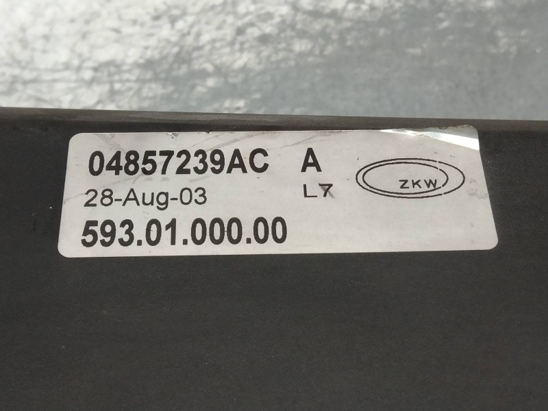 Recambio de faro antiniebla izquierdo para chrysler voyager (rg) 3.3 lx referencia OEM IAM 04857239AC 5930100000 